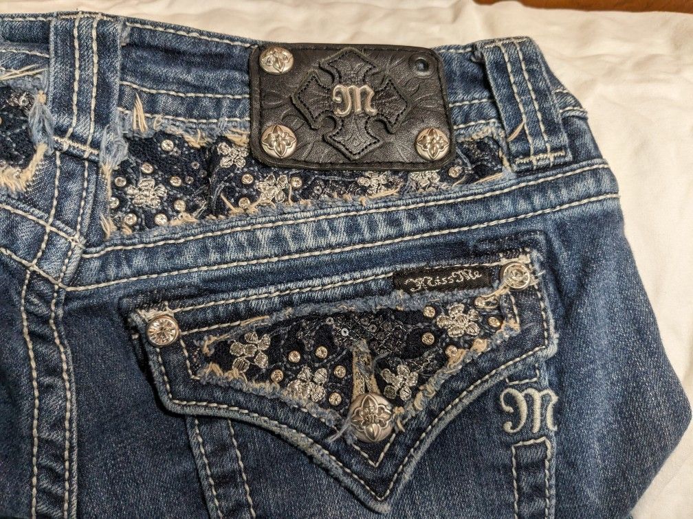 Miss Me Size 29 Bootcut