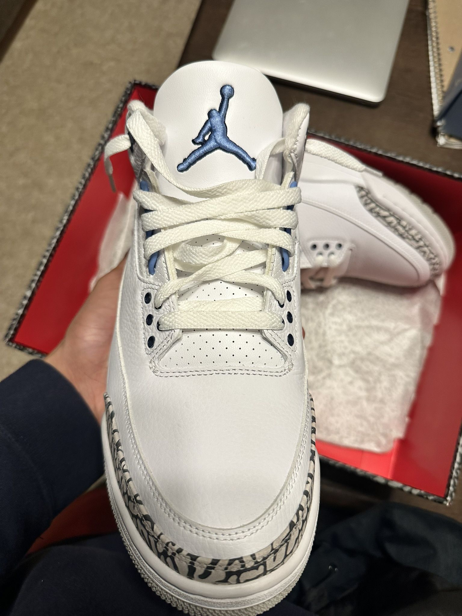 Authentic Jordan UNC 3 Size 11