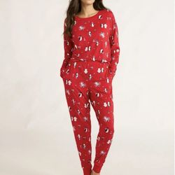 Women’s Long Sleeve Tee and Jogger Pants Pajama Set, 2-Piece, Size S. (V)