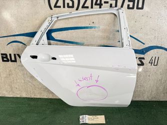 w/dent 2021 - 2024 HYUNDAI ELANTRA SEDAN REAR RIGHT PASSENGER DOOR OEM AY67351