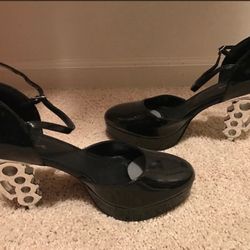 Chrome knuckle heels