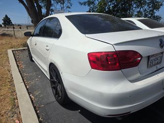 Volkswagen Jetta 2014