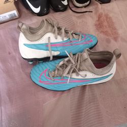 Nike Cleats Youth Size 3