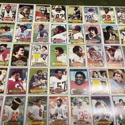 Lot of 50 1980 topps football cards #11