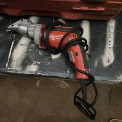 Milwaukee Gauge Shear