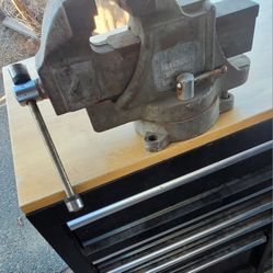 Work Bench Vise 