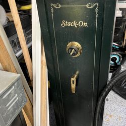 Stack-on Safe