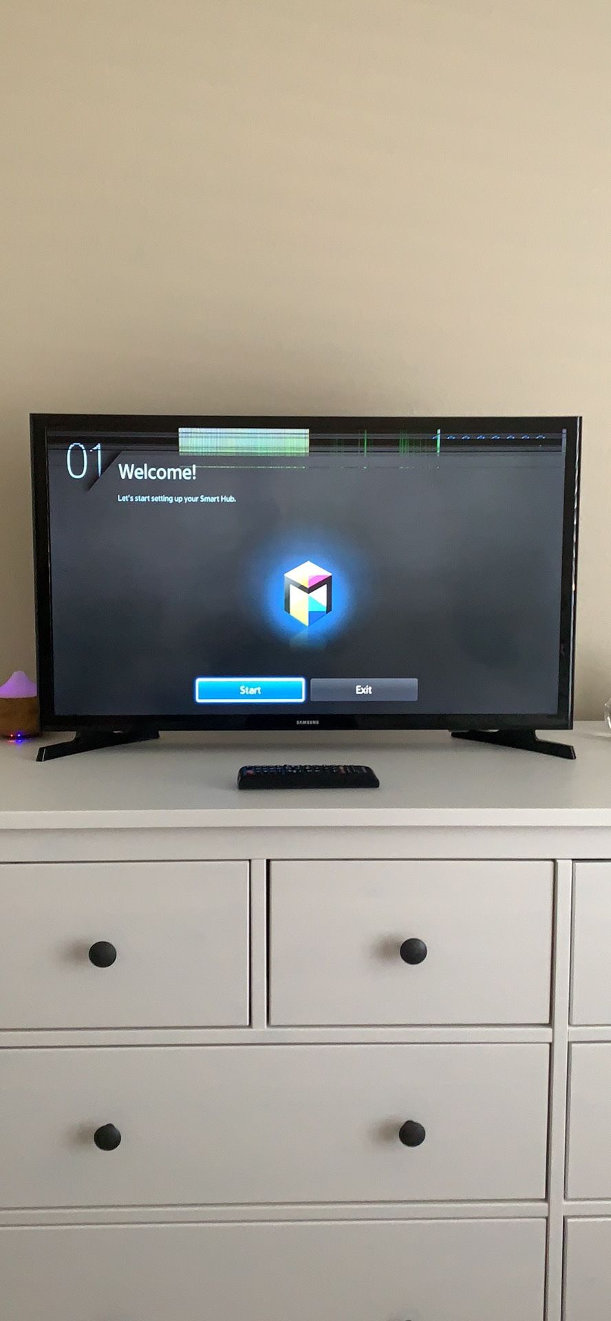 TV (Black Samsung Smart Tv)