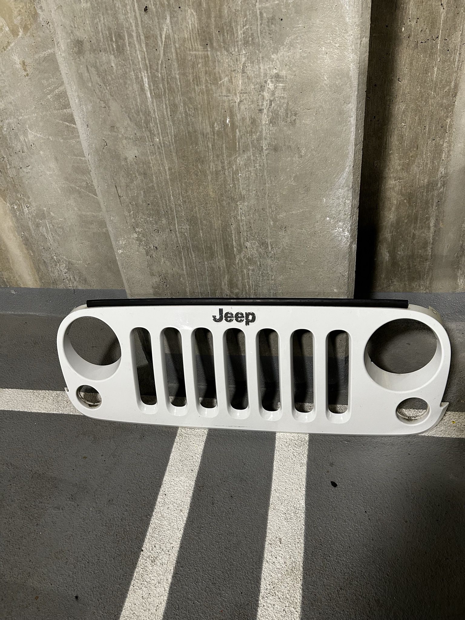 Jeep Wrangler JK Unlimited Grill