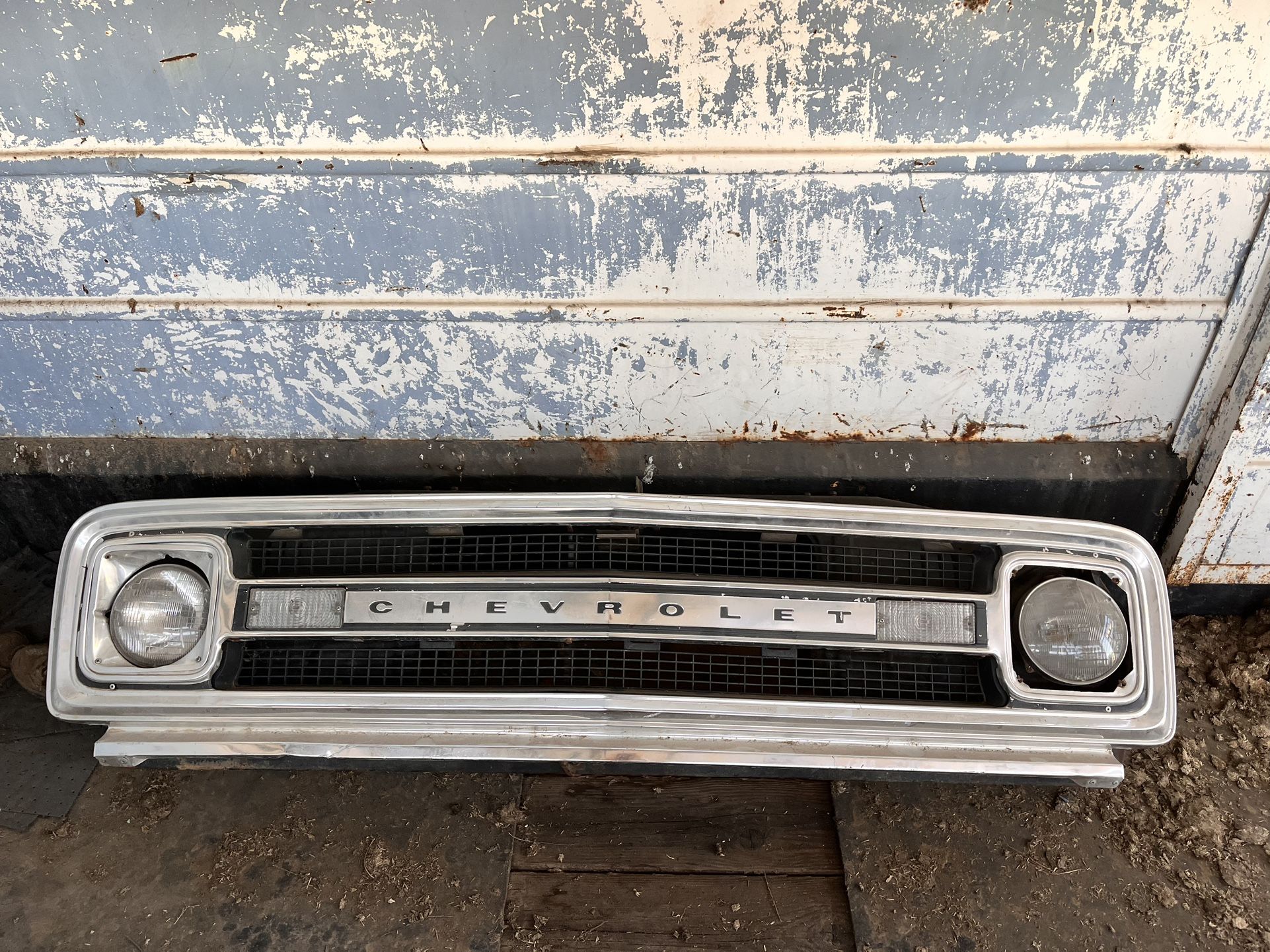 C10 Grille