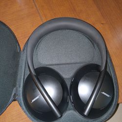 Bose 700 Noise Canceling Headphones