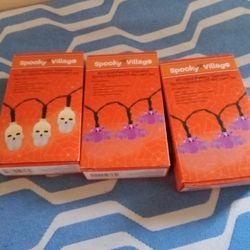 Spooky Village 20 Count Operated Ledlight Set.