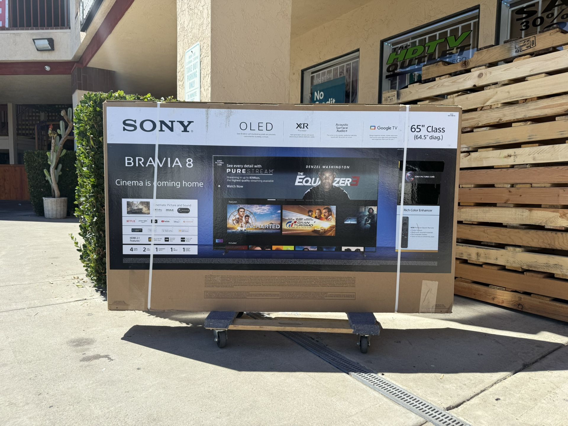 65 “ Sony Smart 4K HDR OLED 120HZ Bravia 8 TV