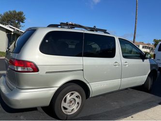 2003 Toyota Sienna
