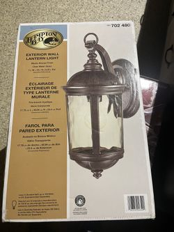 Hampton Bay Outdoor Light