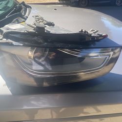 Head Ligh Audi A4