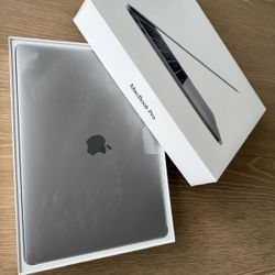Excellent Condition MacBook Pro 13-Inch 2017