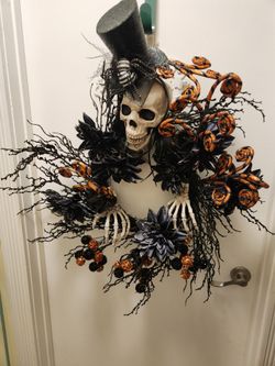 Huge Halloween wreath