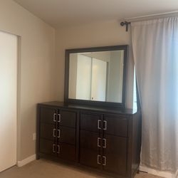 Dresser with Mirror 