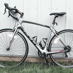 I DO NOT ANSWER "IS IT AVAILABLE". 2015 FELT Z7 CARBON FRAME ROAD/TRI BIKE - LIKE NEW ,!