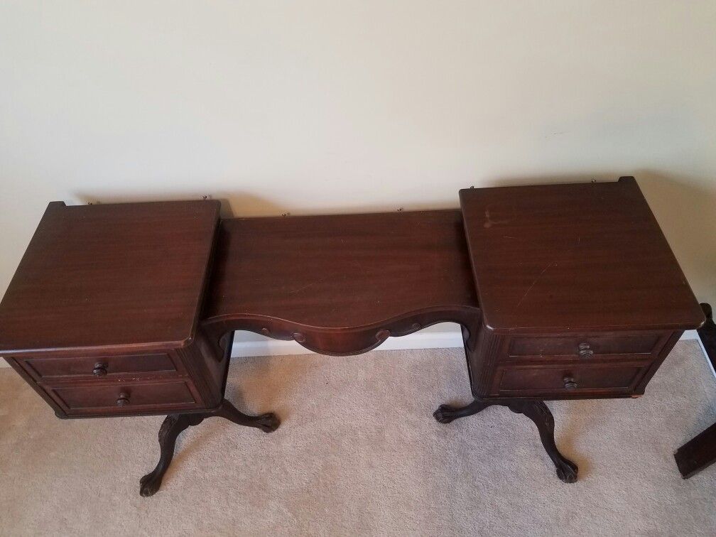 Berkey & gay dressing table vanity stool and mirror for Sale in