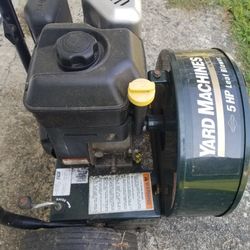 POWERFUL YARD MACHINE LEAF BLOWER, PUSH & PULL $295.