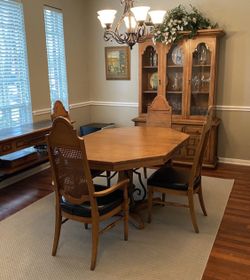 Spanish Style Extendable Cherrywood Dining Table Set Wrought Iron Detailing 4 Chairs With 2 Extra Leaflets