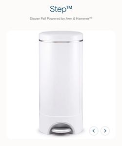 Munchkin Diaper Pail Powered by Arm & Hammer™
