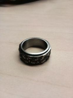 Stainless steel polish fidget ring
