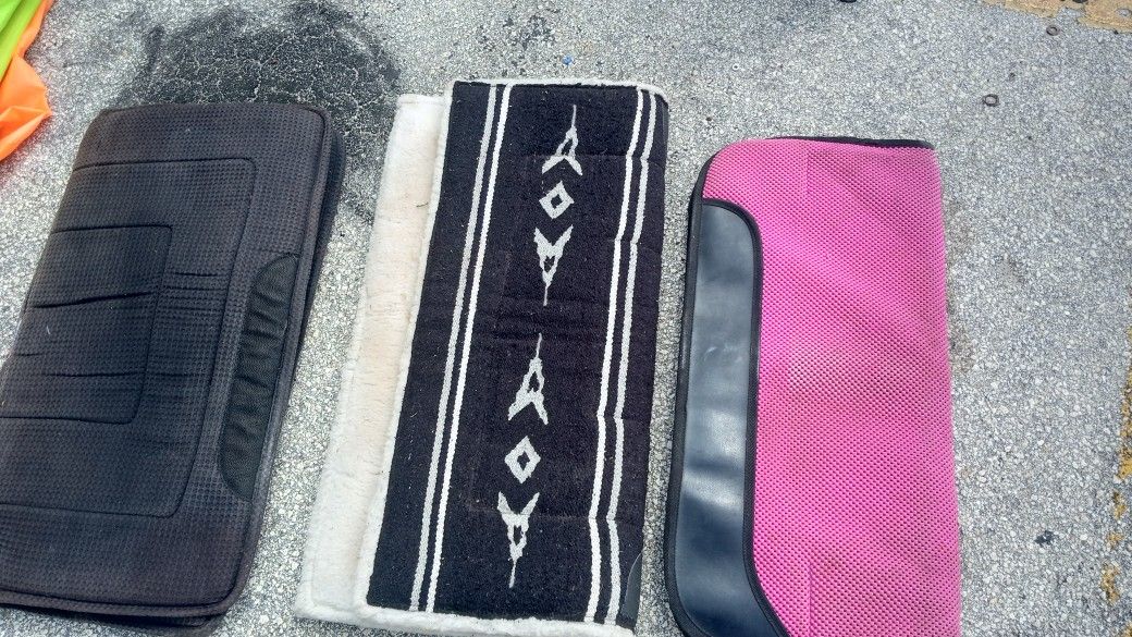 Horse Saddle Blankets Used