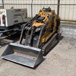 Mini Skid Steer Vermeer 725TX