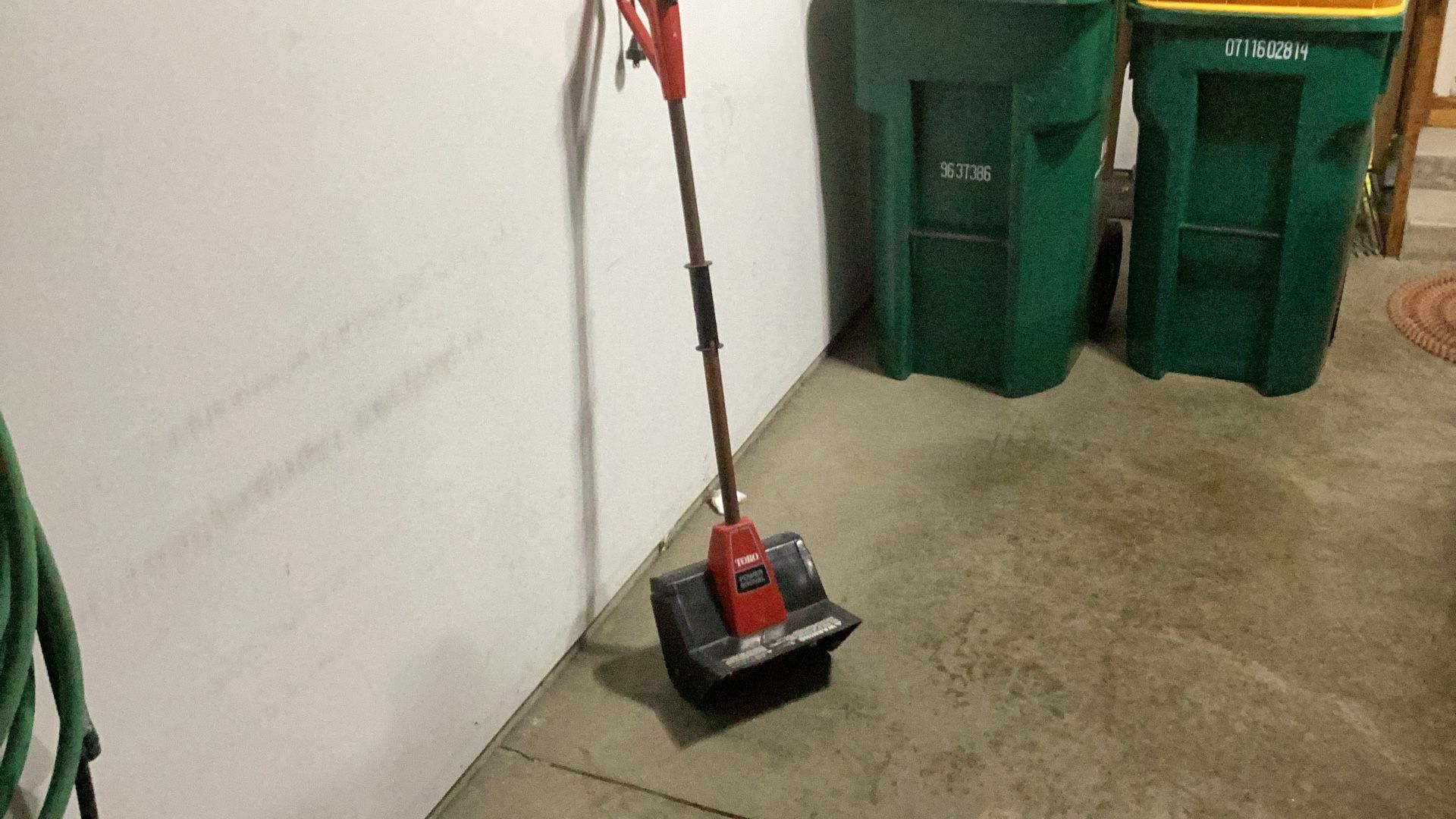 Electric Snow Thrower