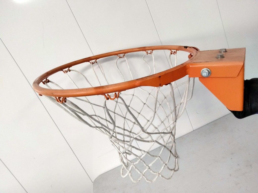 Basketball Hoop Rim 19" with Net