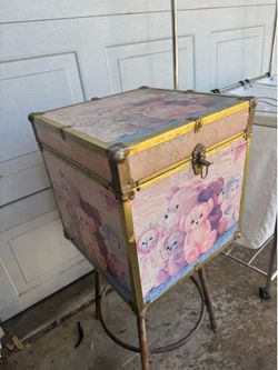 Vintage Wood treasure box