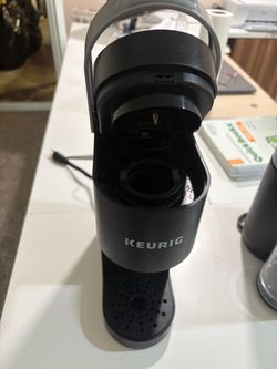 Used only a few times!!Keurig Single Serve Coffee Maker