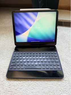 iPad Pro 3rd gen, 11 in, 256GB Bundle