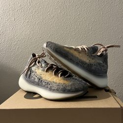 Yeezy 380 Mist Size 5