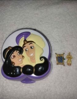 Vintage Disney bluebird Polly Pocket Aladdin