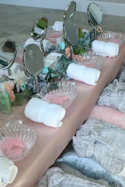 Mirrors/robes For Spa Party 