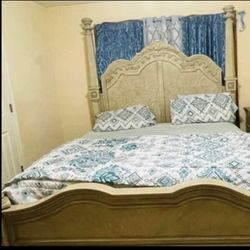 5 PCs Ashley Furniture King Bedroom Suite Set