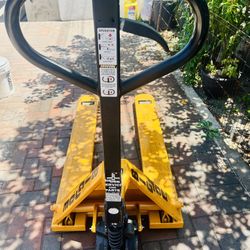 Big joe Manual Pallet Truck
