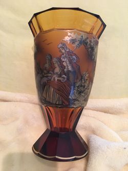 Vintage Trumpet Amber Base with gold trim