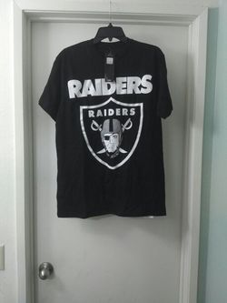 Raiders men's shirt size M