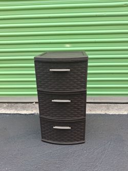 Plastic drawer