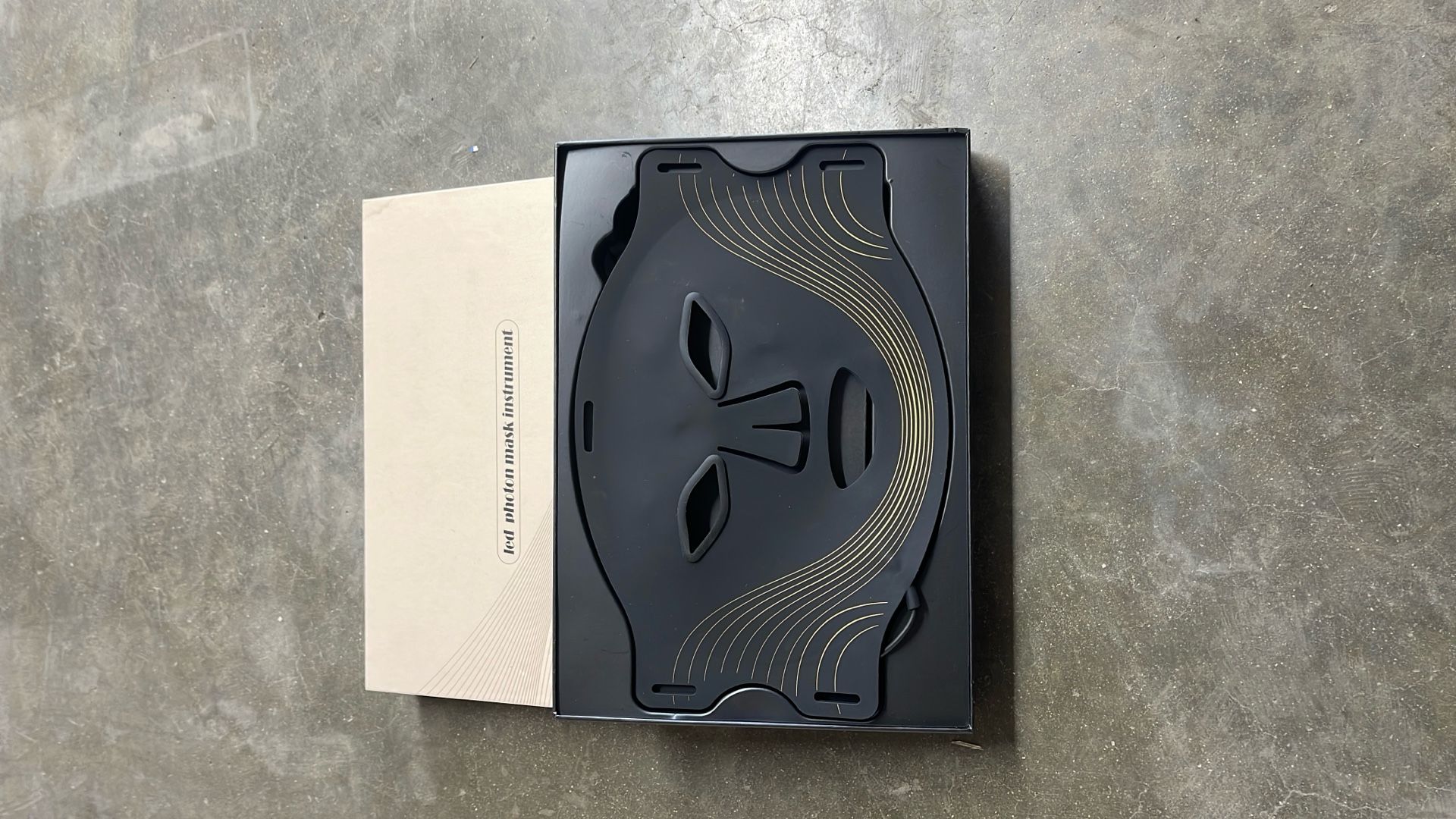 TheraGlow Pro LED Face Mask – Radiance & Renewal