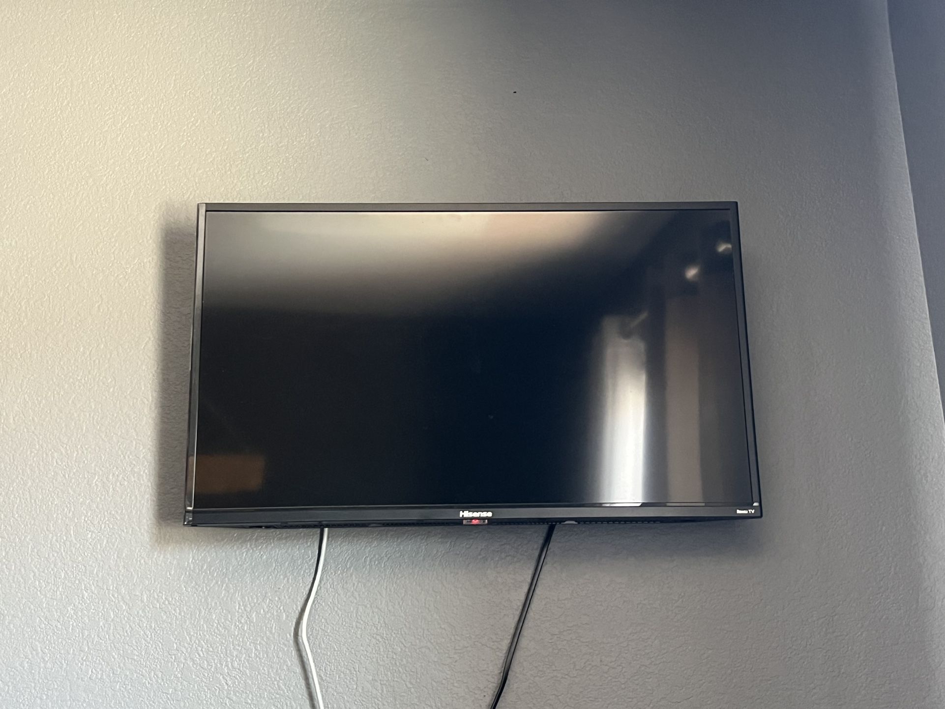 32” Hisense Roku Tv