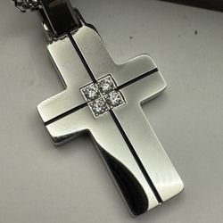 3D Sterling Silver Cross With Middle Line Cubic Zirconia Pendant ✝️