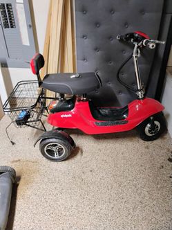 E Wheels EW-20 3 wheel Red Scooter