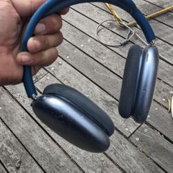 Apple AirPods Pro Max Blue