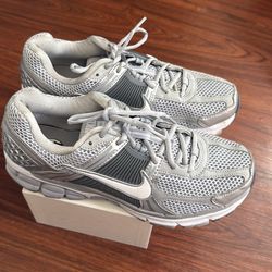 Men’s Nike Vomero Size 8 1/2
